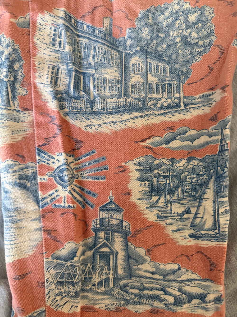 Rare Vintage Nantucket Capri Pants with Nantucket Scenes - Picture 3 of 3